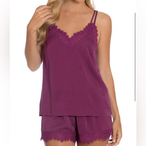 Midnight Bakery 2 Piece Tank & Shorts Pajama Set in Berry NWT - Picture 1 of 11